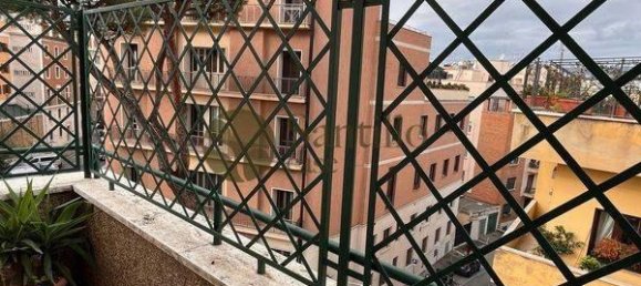 6 rooms Apartment in Rome, Italy No. 41169 35