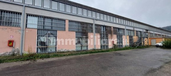 1067m² Warehouse in Orvieto, Italy No. 354754 2