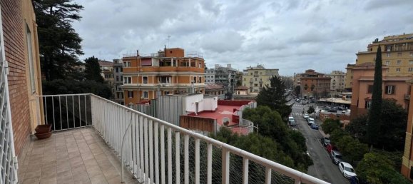 6 rooms Apartment in Rome, Italy No. 32568 6