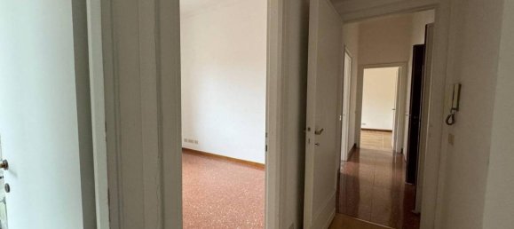 6 rooms Apartment in Rome, Italy No. 32568 25