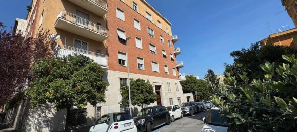 6 rooms Apartment in Rome, Italy No. 32568 27