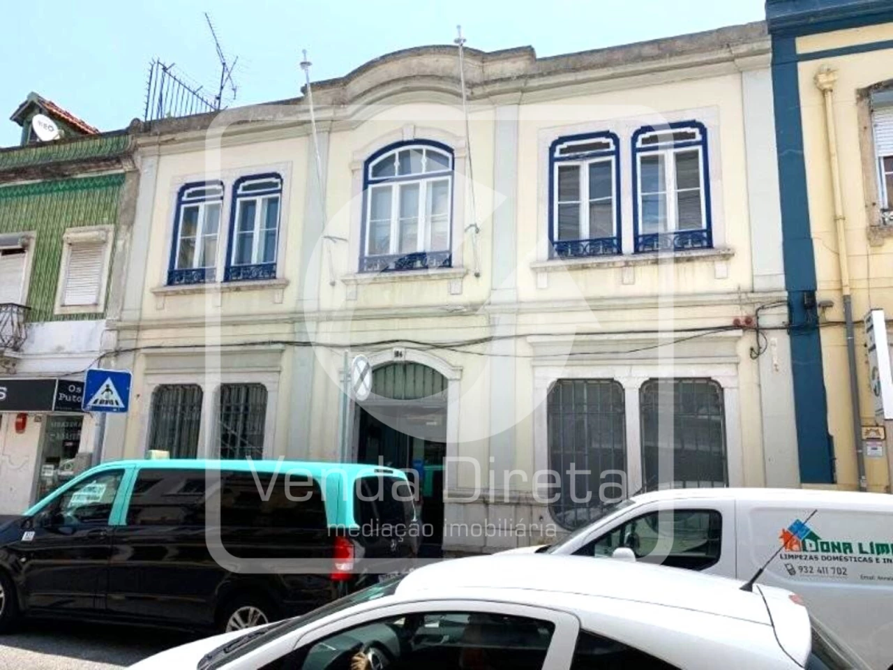 Bâtiment à Vila Franca de Xira, Portugal 454m² No. 195570