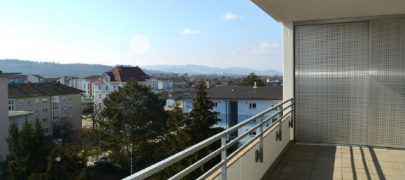 Квартира с 2 спальнями в Лёррах, Германия № 218491 5