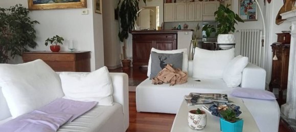 4 Schlafzimmer Villa in Porto Valtravaglia, Italy, Nr. 92220 25