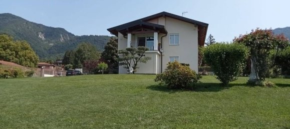 4 Schlafzimmer Villa in Porto Valtravaglia, Italy, Nr. 92220 3