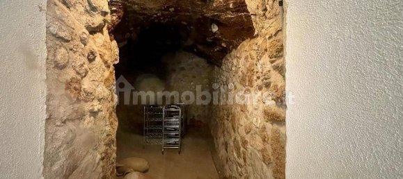 3 bedrooms House in Calascio, Italy No. 89968 17