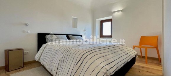 3 bedrooms House in Calascio, Italy No. 89968 11