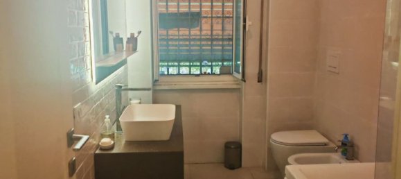 4 bedrooms Apartment in Rome, Italy No. 339957 17