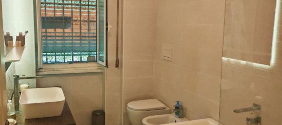 4 bedrooms Apartment in Rome, Italy No. 339957 14