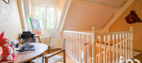 Casa de 4 dormitorios en Epone, France No. 327077 12