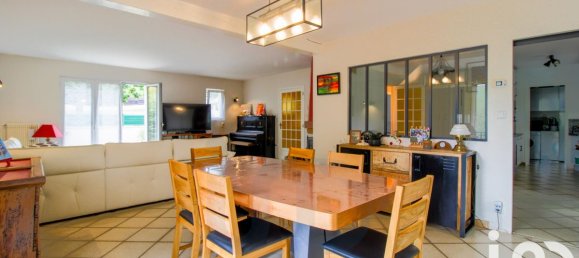 Casa de 4 dormitorios en Epone, France No. 327077 6