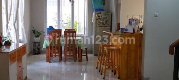 4 bedrooms House in Tangerang, Indonesia No. 1488 3