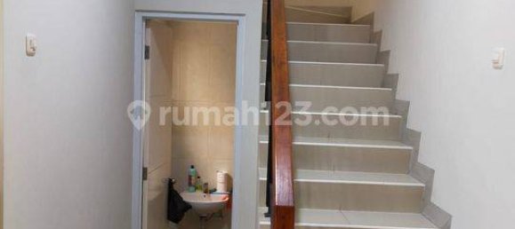 4 bedrooms House in Tangerang, Indonesia No. 1488 5