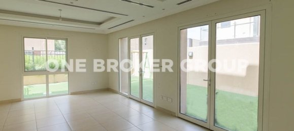3 bedrooms Villa in Al Barsha, UAE No. 1146 2