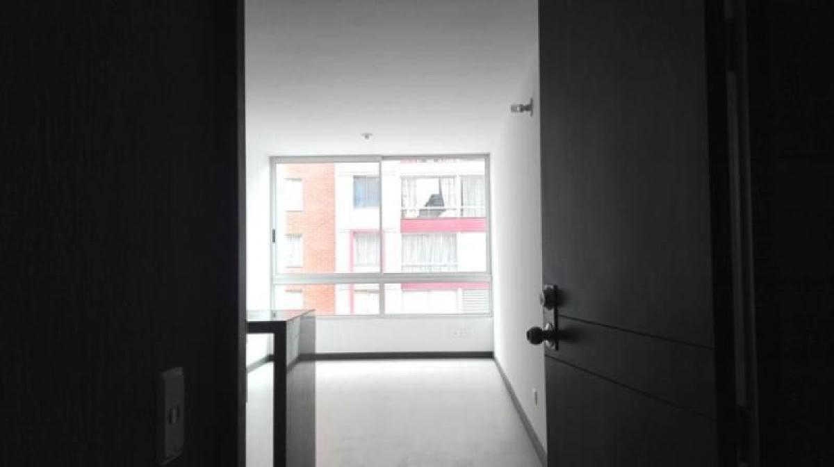 Casa de 3 dormitorios en Bogotá, Colombia No. 12902