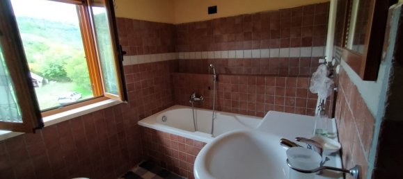 Дом с 3 спальнями в Лабро, Италия № 312654 14