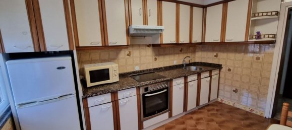 3 bedrooms Apartment in Aviles, Spain No. 190148 2