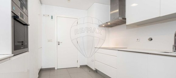 Apartamento T4 em Lisbon, Portugal N.º 127907 10