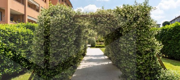 3-salle Appartement à Monza, Italy No. 26645 35