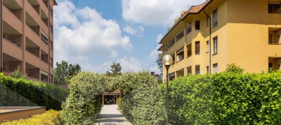 3-salle Appartement à Monza, Italy No. 26645 37