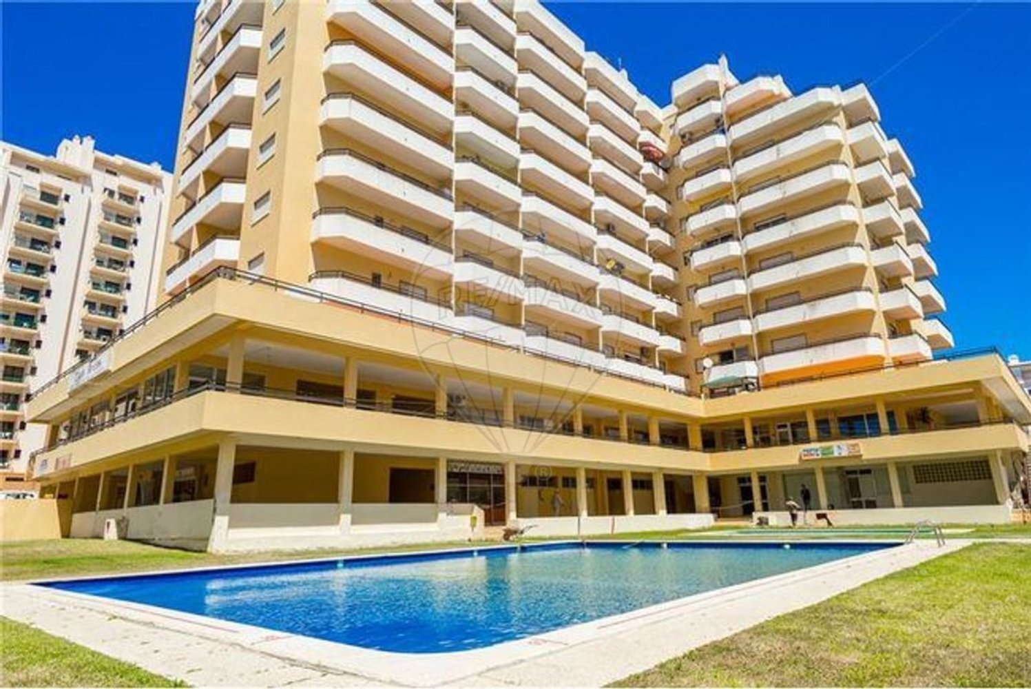 Garage à Portimao, Portugal 15m² No. 50976