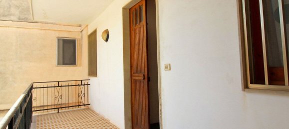 Квартира с 6 комнатами в Санта Кроче Камерина, Италия № 300144 9