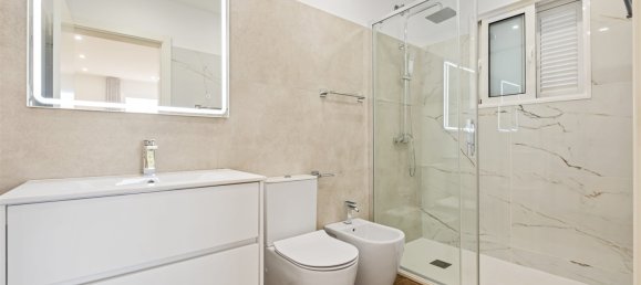 3 bedrooms House in Funchal, Portugal No. 121417 9