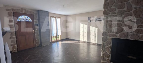 3 bedrooms Villa in Sammeron, France No. 325612 3
