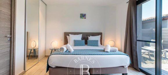 3 bedrooms Villa in Lecci, France No. 92337 9