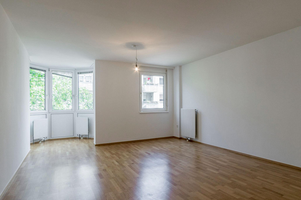 Apartamento de 2 habitaciónes en Dobling, Austria No. 82300