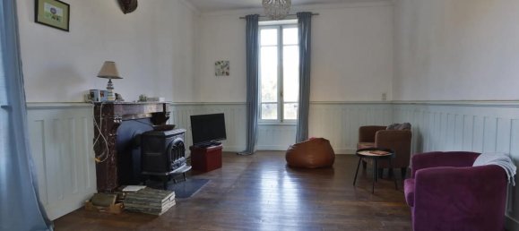 10 bedrooms House in Noyant-d'Allier, France No. 196530 17