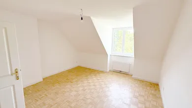 Квартира с 3 комнатами в Грац, Австрия № 153797