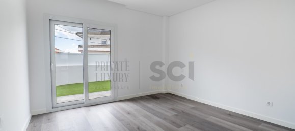 4 bedrooms Villa in Seixal, Portugal No. 100692 12