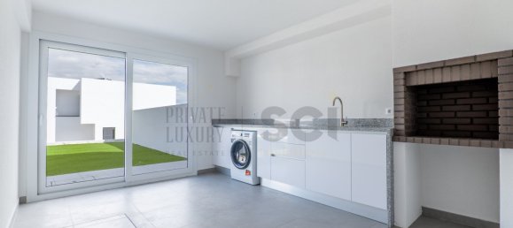 4 bedrooms Villa in Seixal, Portugal No. 100692 41