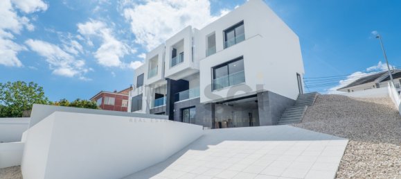 4 bedrooms Villa in Seixal, Portugal No. 100692 40