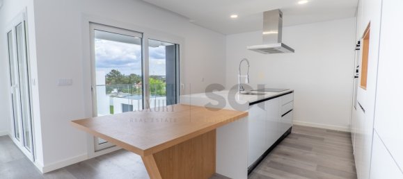 4 bedrooms Villa in Seixal, Portugal No. 100692 6