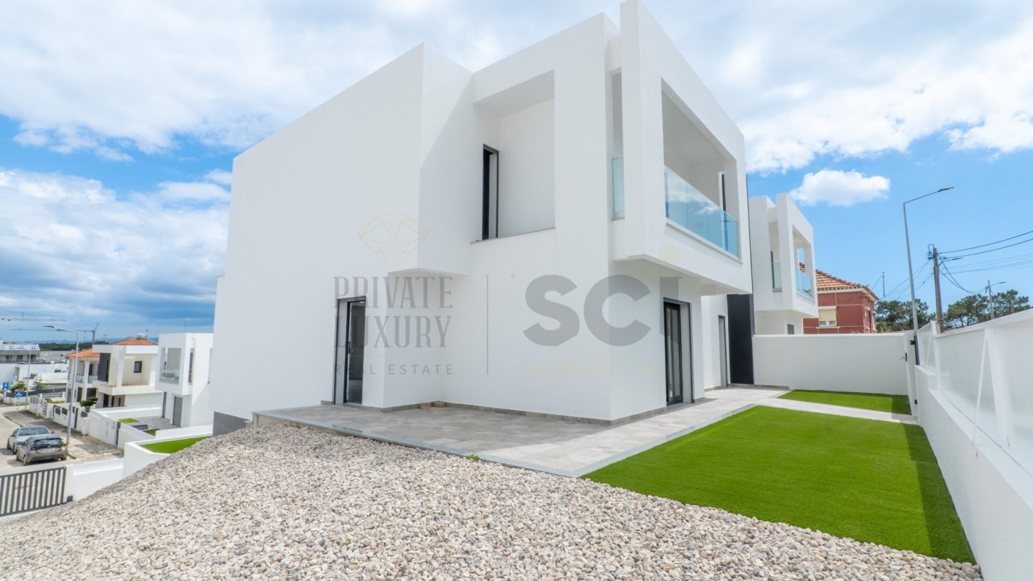 4 bedrooms Villa in Seixal, Portugal No. 100692