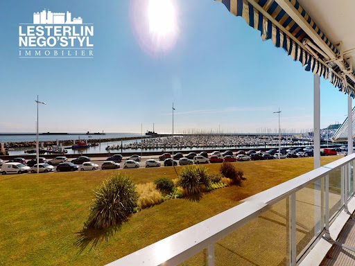 3 bedrooms Apartment in Le Havre, France No. 330495