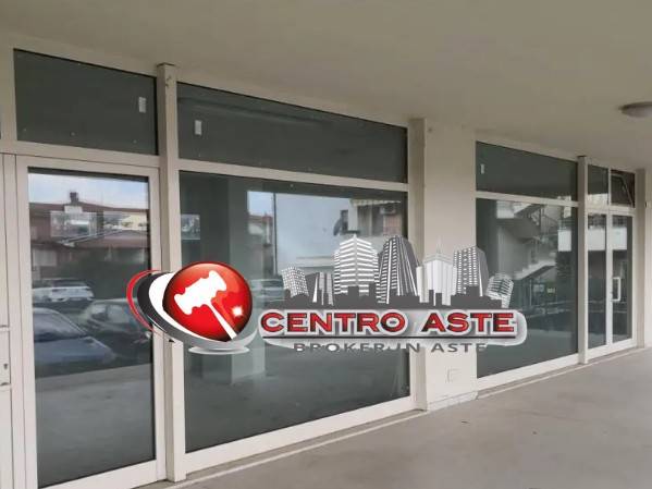 5-Zimmer Gewerbliche Immobilie in Colli al Metauro, Italy, Nr. 101239