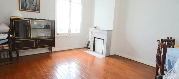 3 bedrooms House in Poissy, France No. 165042 6