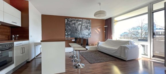 Studio in Munich, Germany No. 157971 5