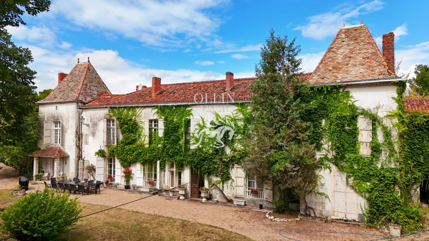 11 غرف نوم قلاع في Riberac, France رقم 298733