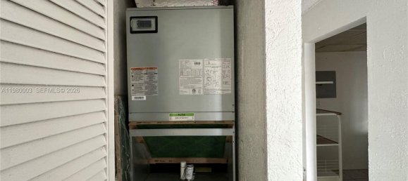 1 Schlafzimmer Gewerbliche Immobilien in Miami, USA, Nr. 615360 12