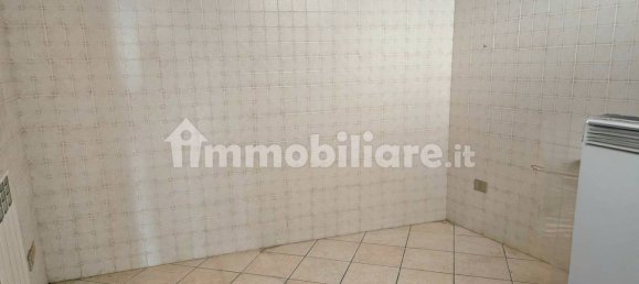 Квартира с 2 спальнями в Лечче, Италия № 77907 13