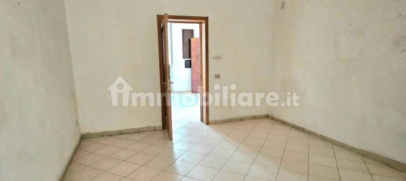 Квартира с 2 спальнями в Лечче, Италия № 77907 8