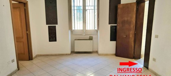 Квартира с 2 спальнями в Лечче, Италия № 77907 19