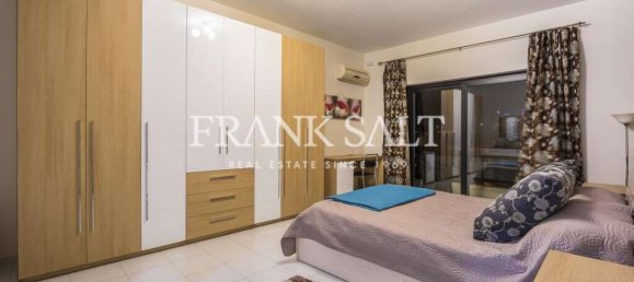 3 chambres Penthouse à Sliema, Malta No. 4088 11