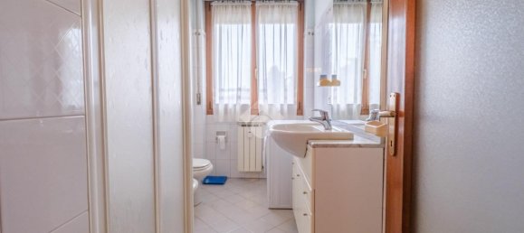 Apartamento de 3 habitaciónes en Torre Boldone, Italy No. 231836 19