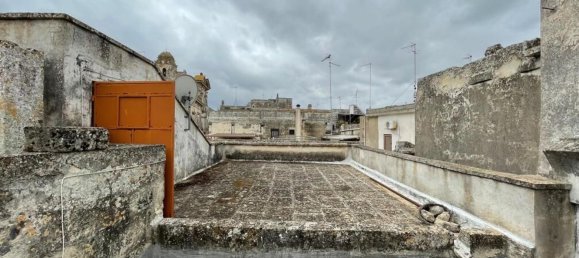 80m² Commercial property in Martano, Italy No. 174184 16