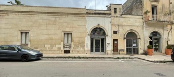 80m² Commercial property in Martano, Italy No. 174184 18